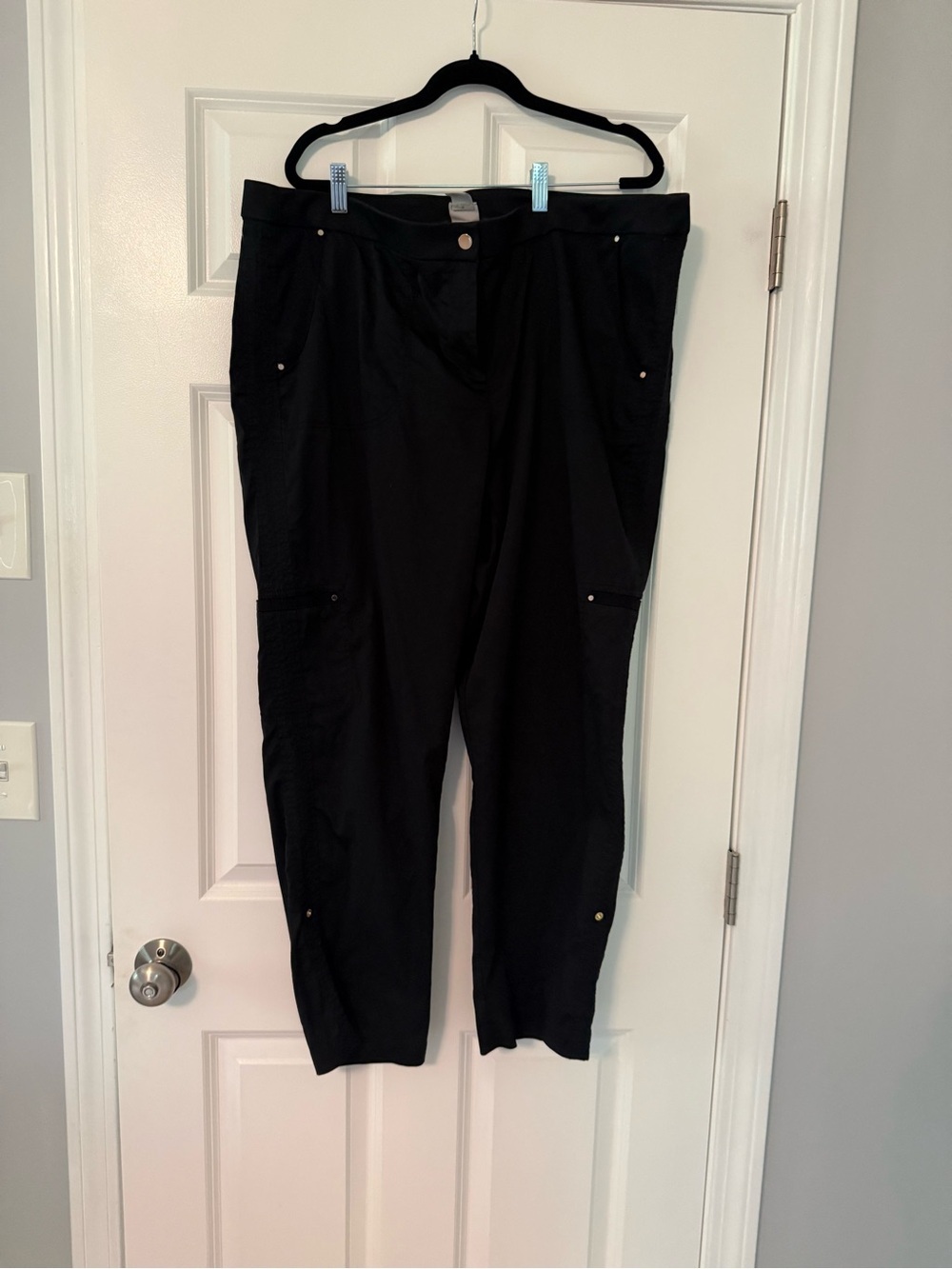 Chico's | Black Cargo Capri Pants | Size 18
